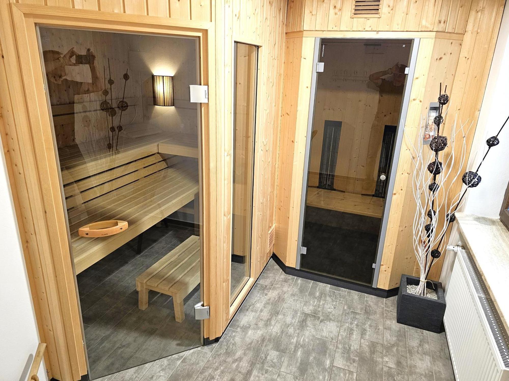 Hotel Cafe Fuggerhof 奥伯斯特多夫 外观 照片