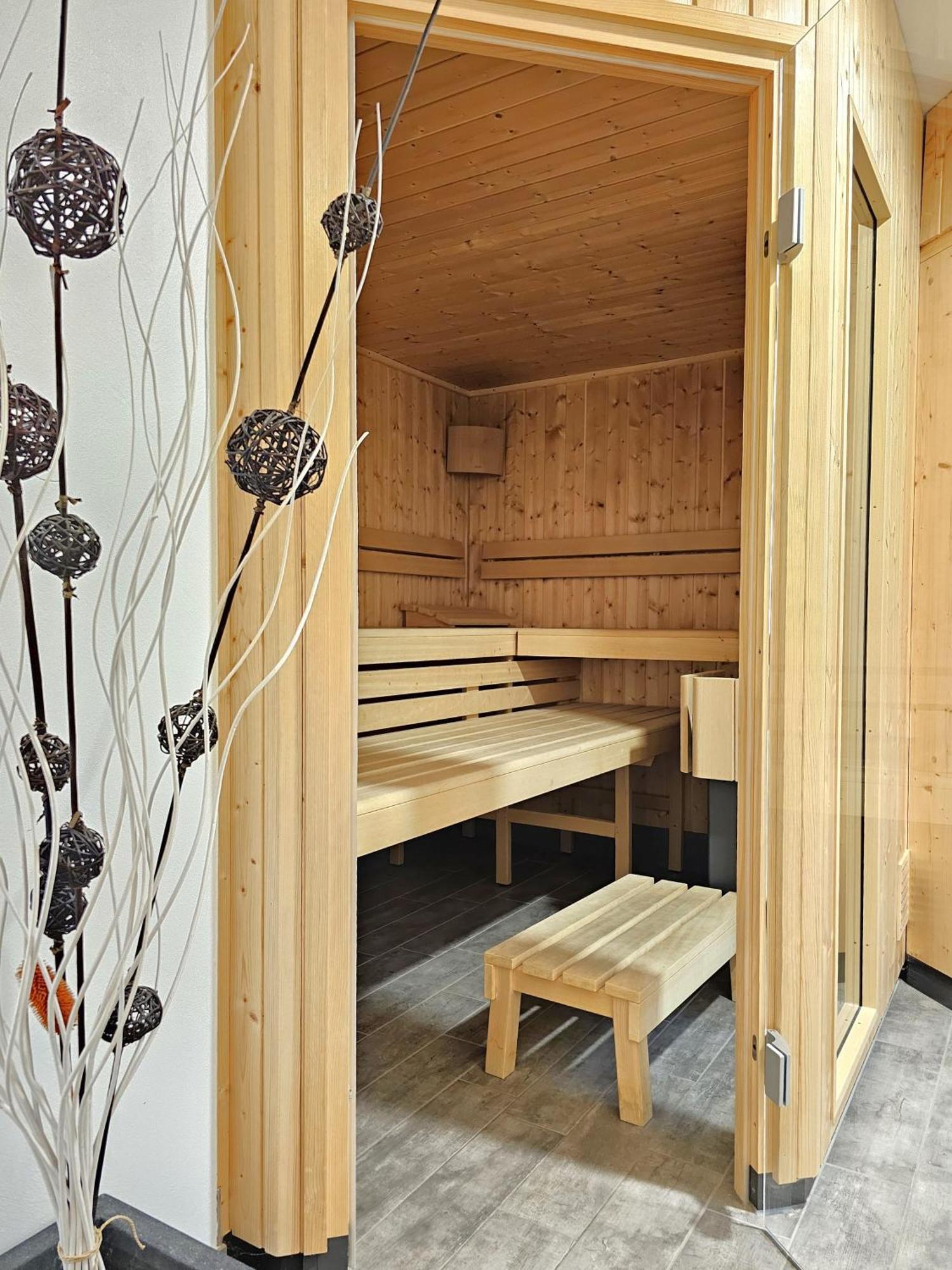 Hotel Cafe Fuggerhof 奥伯斯特多夫 外观 照片