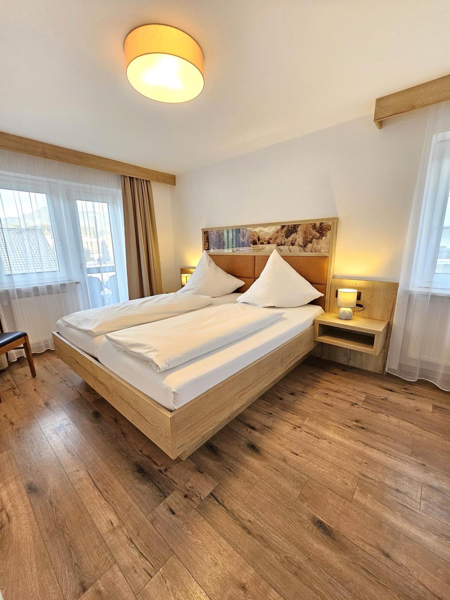 Hotel Cafe Fuggerhof 奥伯斯特多夫 外观 照片