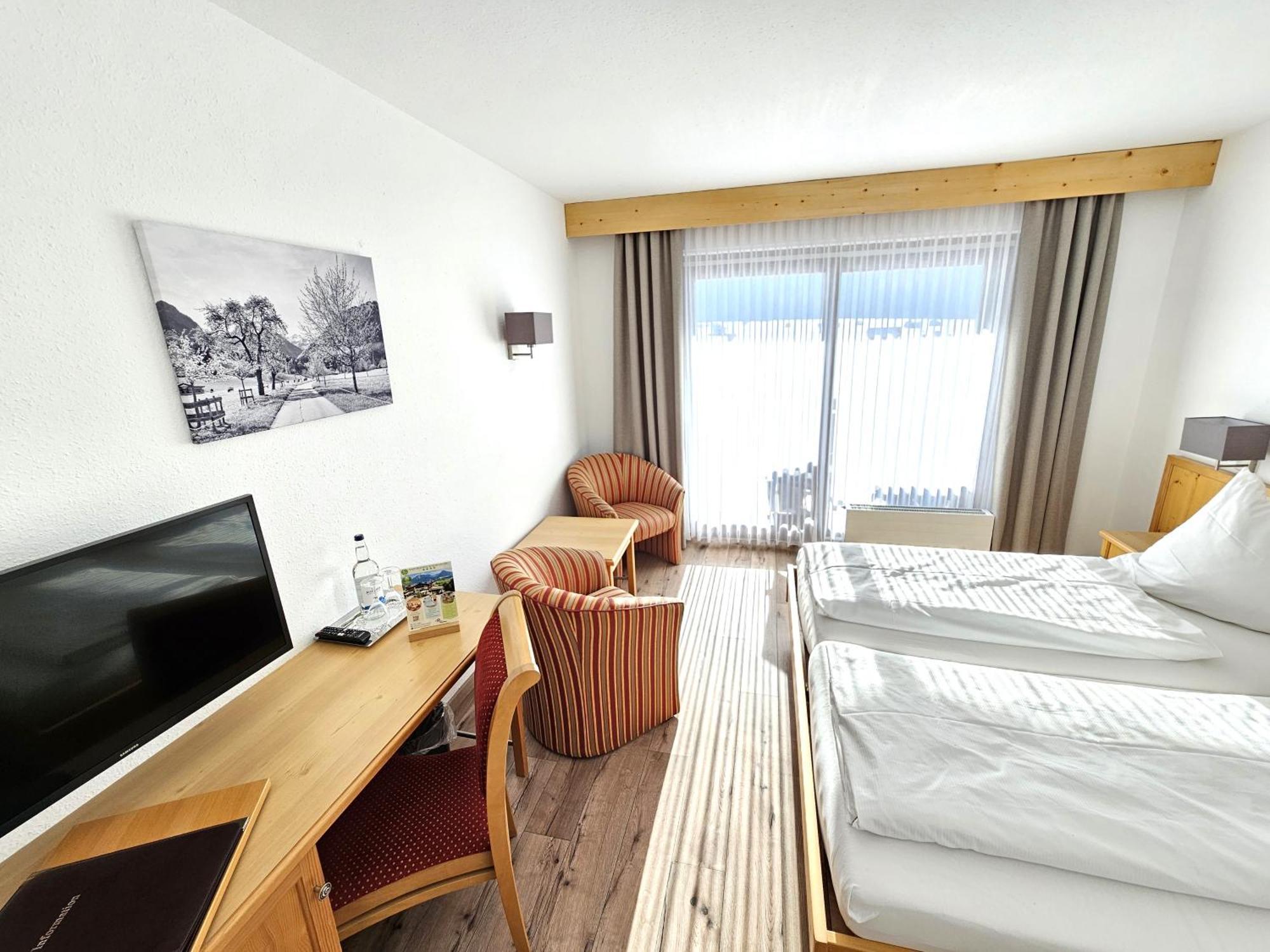Hotel Cafe Fuggerhof 奥伯斯特多夫 外观 照片