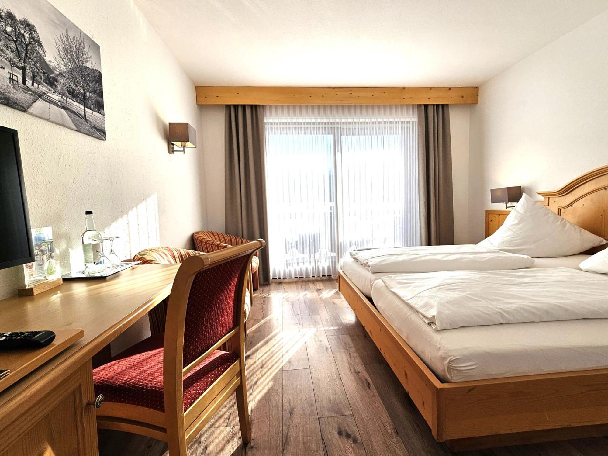 Hotel Cafe Fuggerhof 奥伯斯特多夫 外观 照片