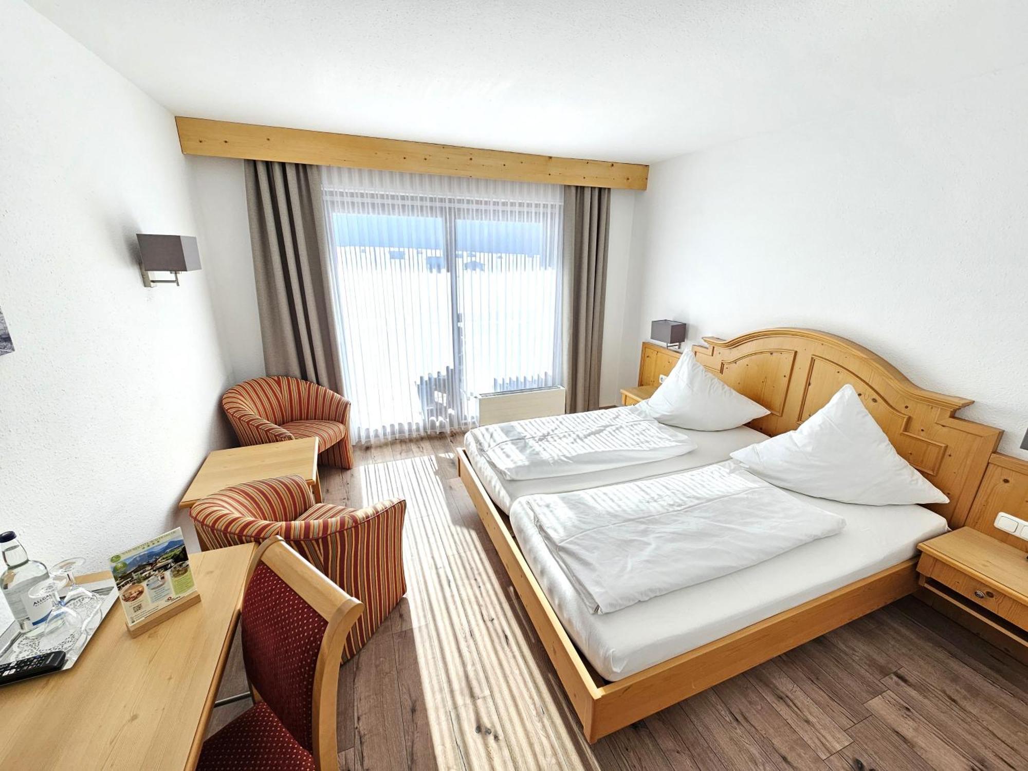 Hotel Cafe Fuggerhof 奥伯斯特多夫 外观 照片